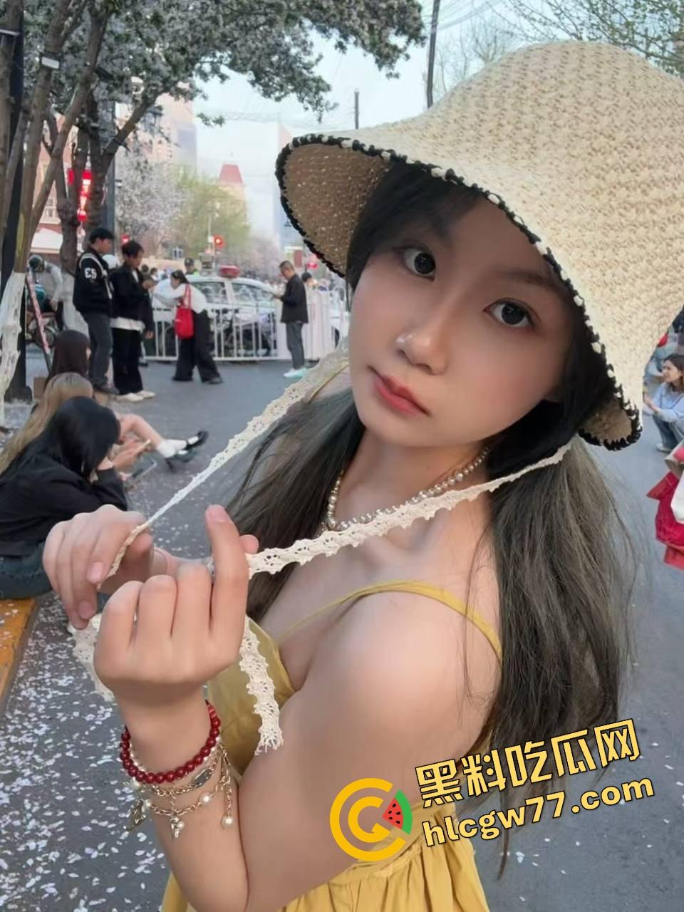 海南海口异地恋女友嘴上等男友,身下换N根,3年感情被小奶狗干穿!-4