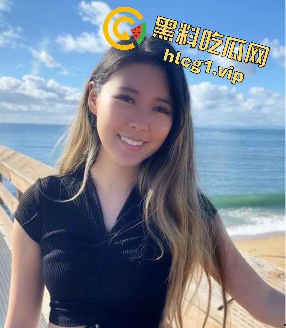 美籍华人网红女歌手「Extra」中文名张雪私拍流出！反差婊深喉口交！还用筷子夹鸡巴吃！-3