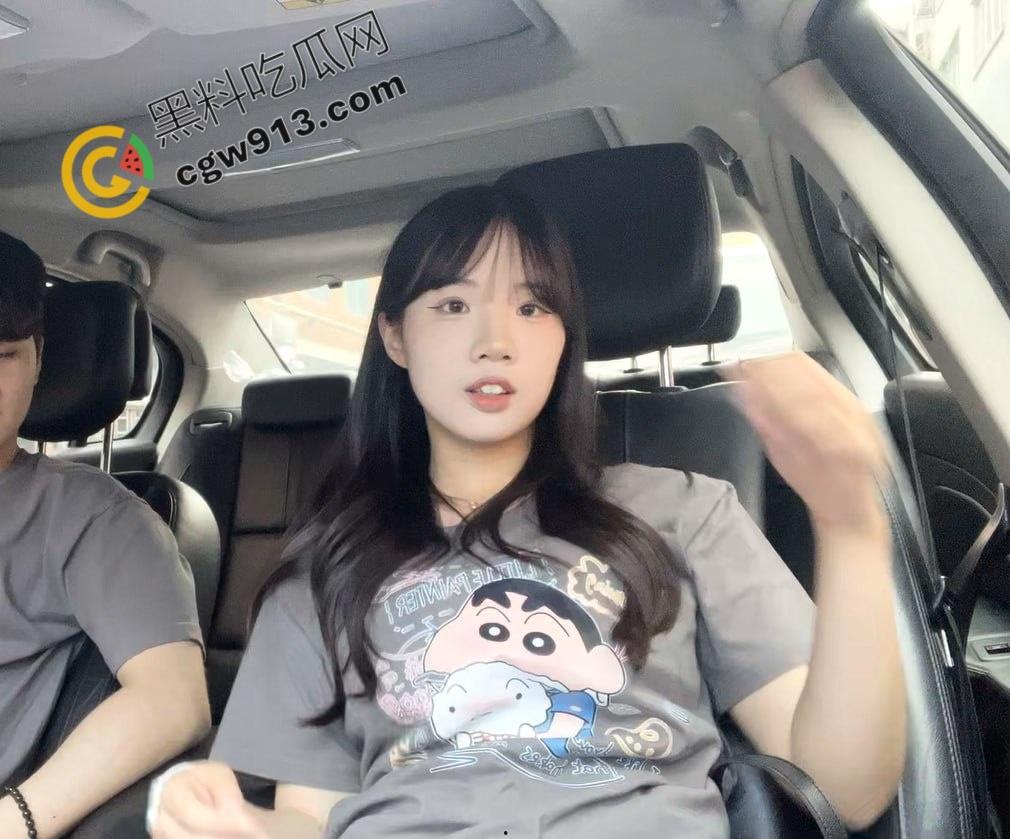 青岛00后情侣修手机私密视频被泄密!女主翘臀骚穴诱惑无限,男友鸡巴直捣高潮,身临其境的强烈冲击-2