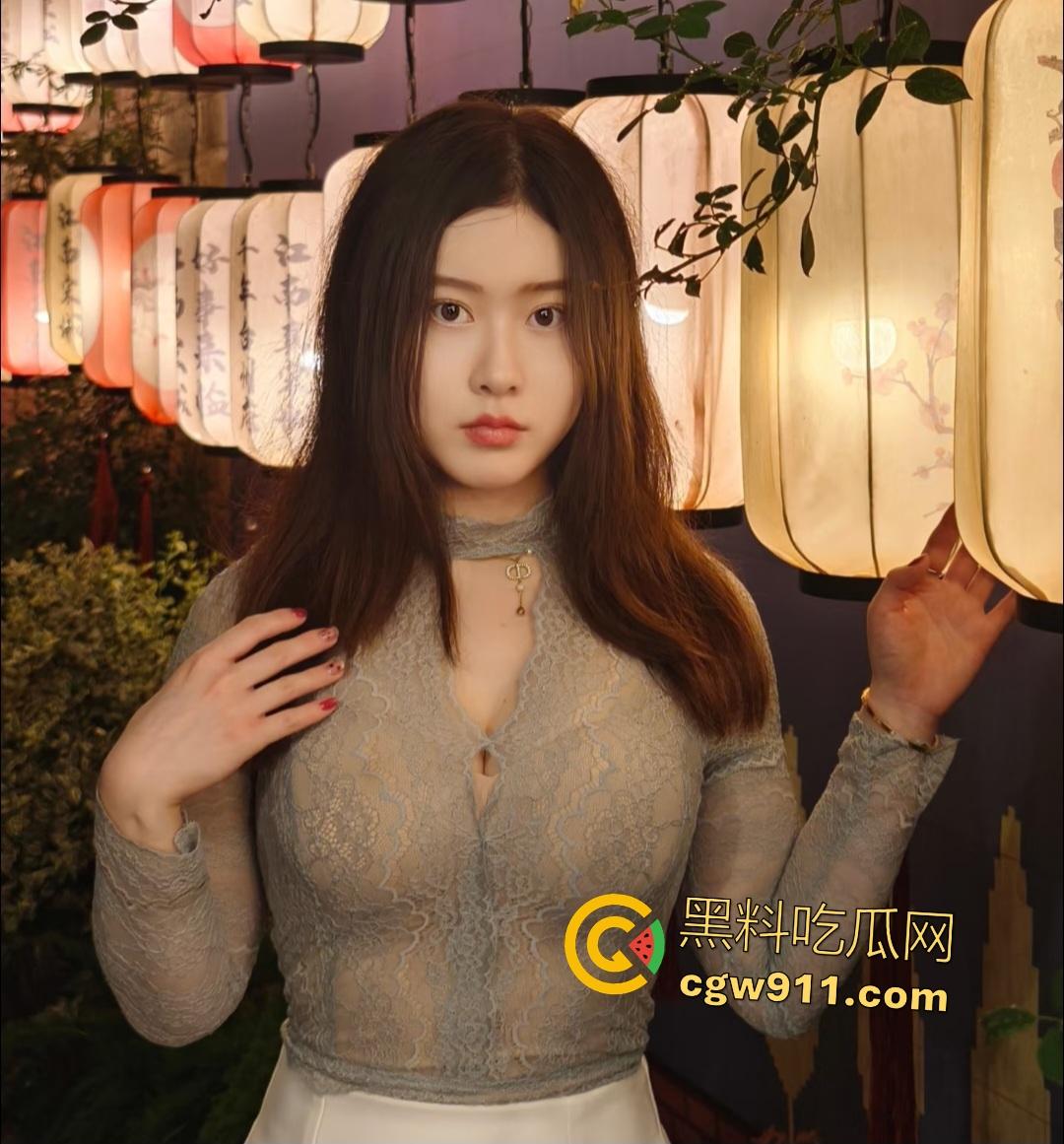 禽兽老爸操翻女儿！夜闯闺房巨屌捅烂嫩逼，精液灌满骚穴，女儿成肉便器，外面男人谁他妈比得上！-1