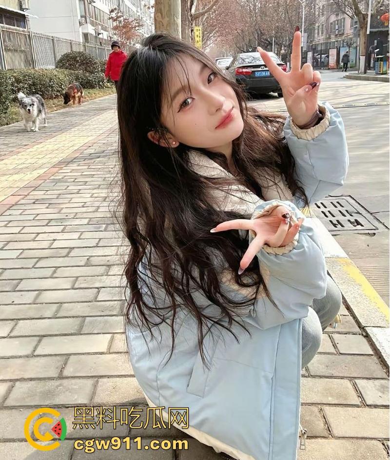 湖北科技职院【林梦怡】性爱私拍曝光，被男友滴蜡调教，后入狂操白浆四溢，肥臀射满淫贱至极！-1