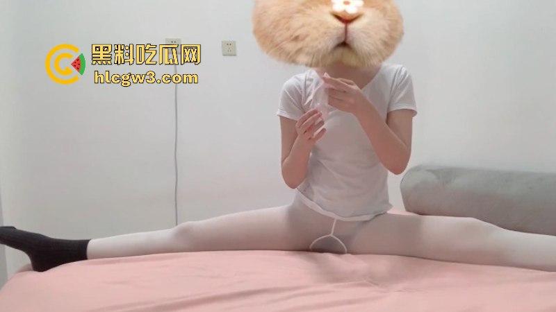 180度平行展示流水骚穴 抖奶抠逼勾人魂 斗鱼舞蹈女主播【汁汁】大尺度定制骚拍视频独家流泄-6