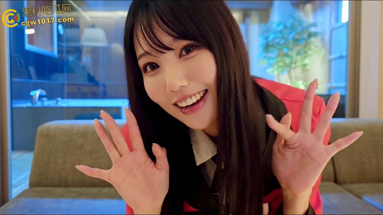 日本高颜值女优【香月怜】，身穿百花王学园制服，口交假屌白虎嫩穴自摸挑逗，道具猛桶白虎蜜穴淫水喷溅 ！-2