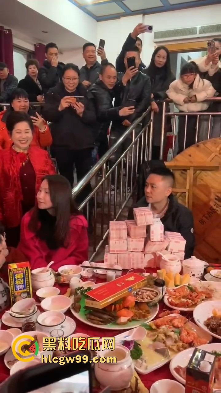 福建长乐豪横彩礼!弟弟结婚,姐姐姐夫随手见面礼138万带一套房,这样的亲戚给我来一打!-3