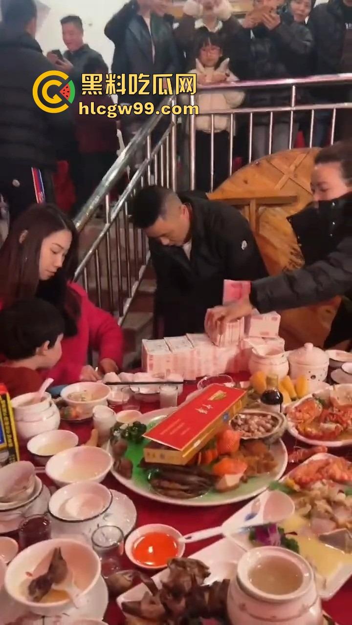 福建长乐豪横彩礼!弟弟结婚,姐姐姐夫随手见面礼138万带一套房,这样的亲戚给我来一打!-7