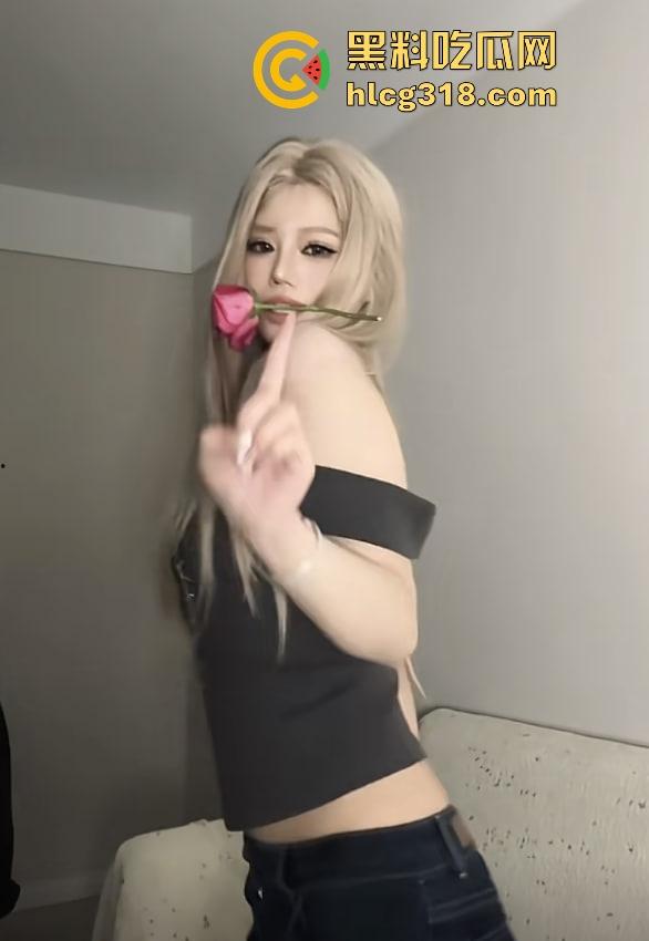 单眼皮小黄豆惨遭助理『芮芮iris』阴间操作,背后接单爆陪睡视频,网红圈再出新大瓜!-10