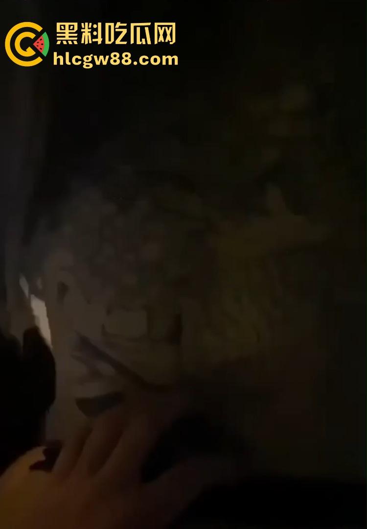 山东寿光顶级名媛【陈雅鑫】性爱视频疯传，富二代男友深夜疯狂输出，清纯女神竟被当成肉便器轮番爆操？-10