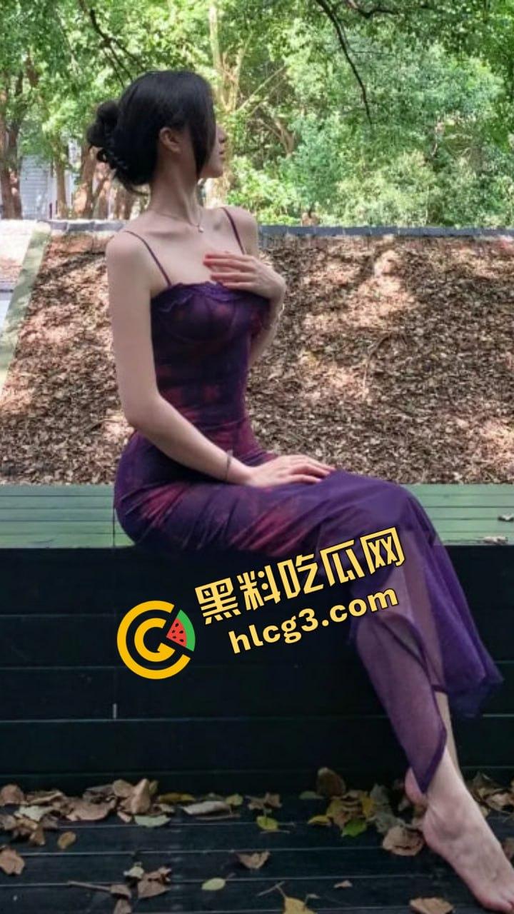 抖音爆红空姐『白天翱翔蓝天，夜晚专宠大哥』，私密视频，线下真实激情，双重身份被曝光！-8