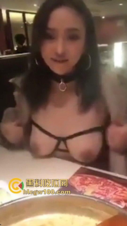 餐桌上开放骚人妻,奇葩操作一个比一个亮眼为了逃酒啥事都能干出来,画面劲爆开放 小编推荐!!-8