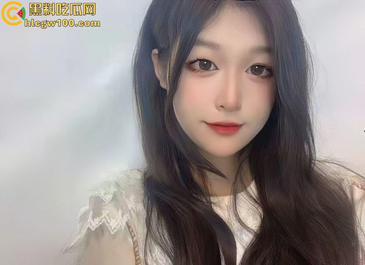 推特女菩萨【桃谷若姬子】露脸反差唯美COS，洛丽塔搭配白丝黑丝，展示粉嫩鲍鱼-41