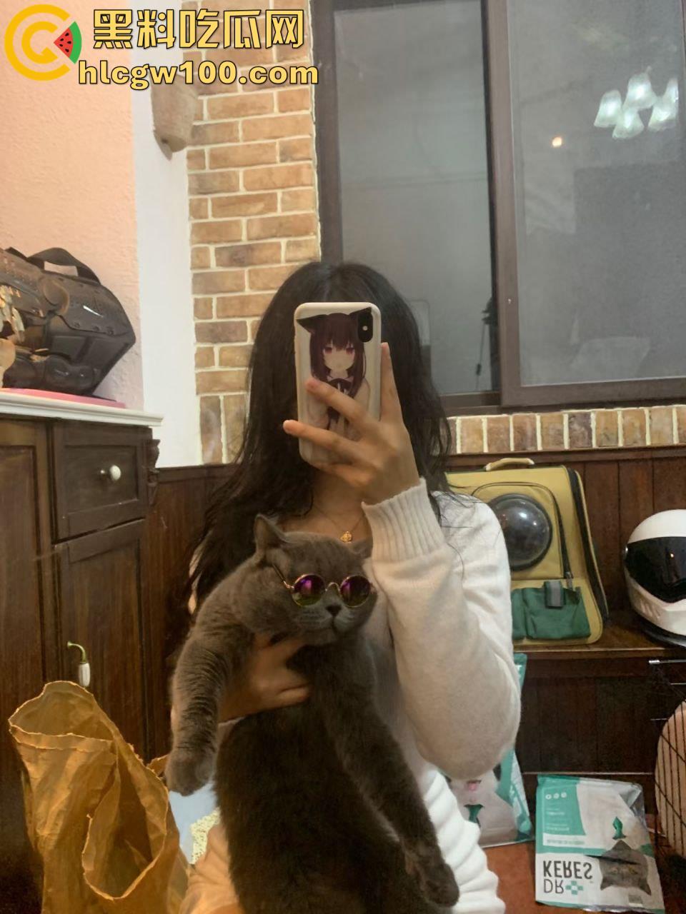 推特女菩萨【桃谷若姬子】露脸反差唯美COS，洛丽塔搭配白丝黑丝，展示粉嫩鲍鱼-75