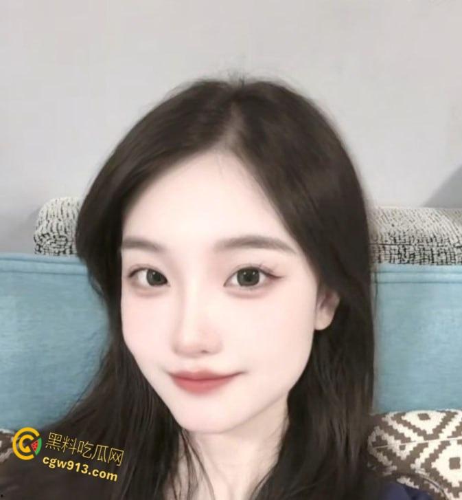 西安高颜值御姐【邢惠雯】，从沙发口到床上，深喉舔鸡巴跪膝舐菊，饥渴状如饿鬼附体，太会玩了 ！-2