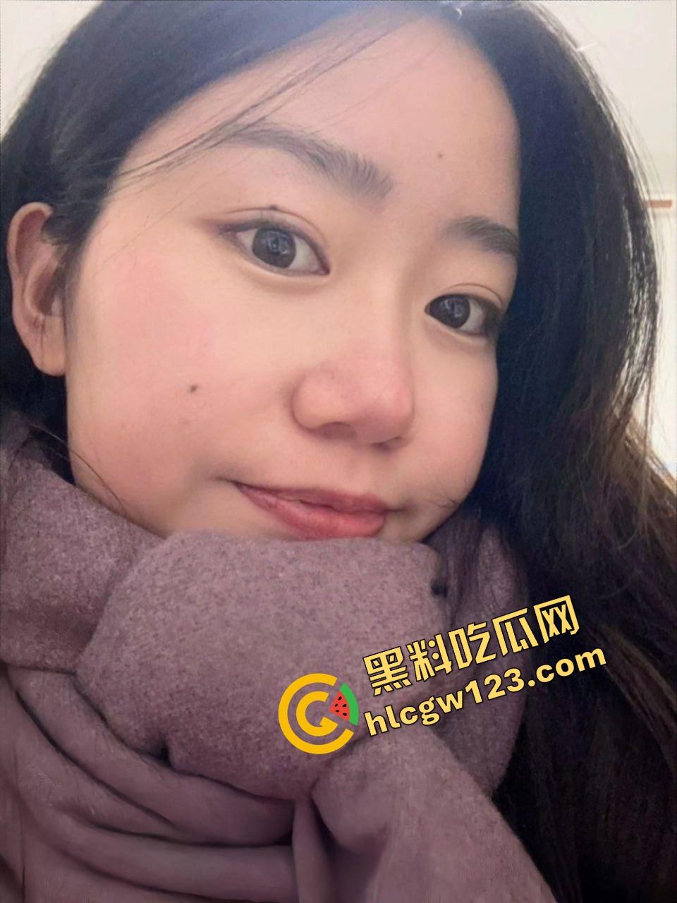 考试全A床上全开，南财眼镜妹【范星星】一脱裙子床上一张嘴就是狗碗，酒店被调教成精液杯！-4