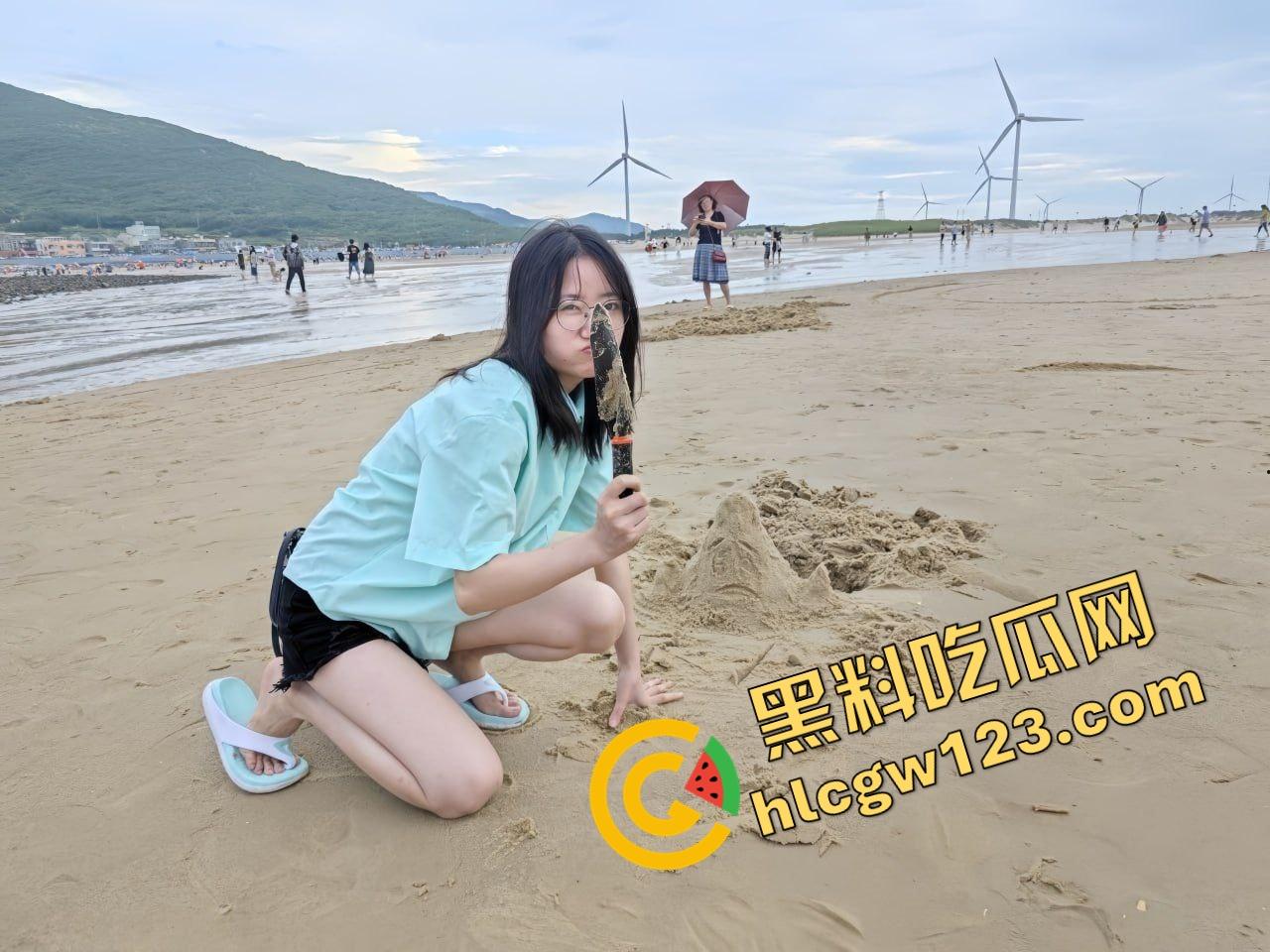 考试全A床上全开，南财眼镜妹【范星星】一脱裙子床上一张嘴就是狗碗，酒店被调教成精液杯！-6