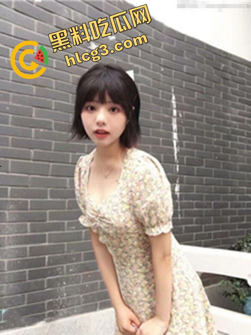 05年小母狗孙月，刚过19岁生日就被金主私拍外流泄密，年纪小但技艺高超！-2