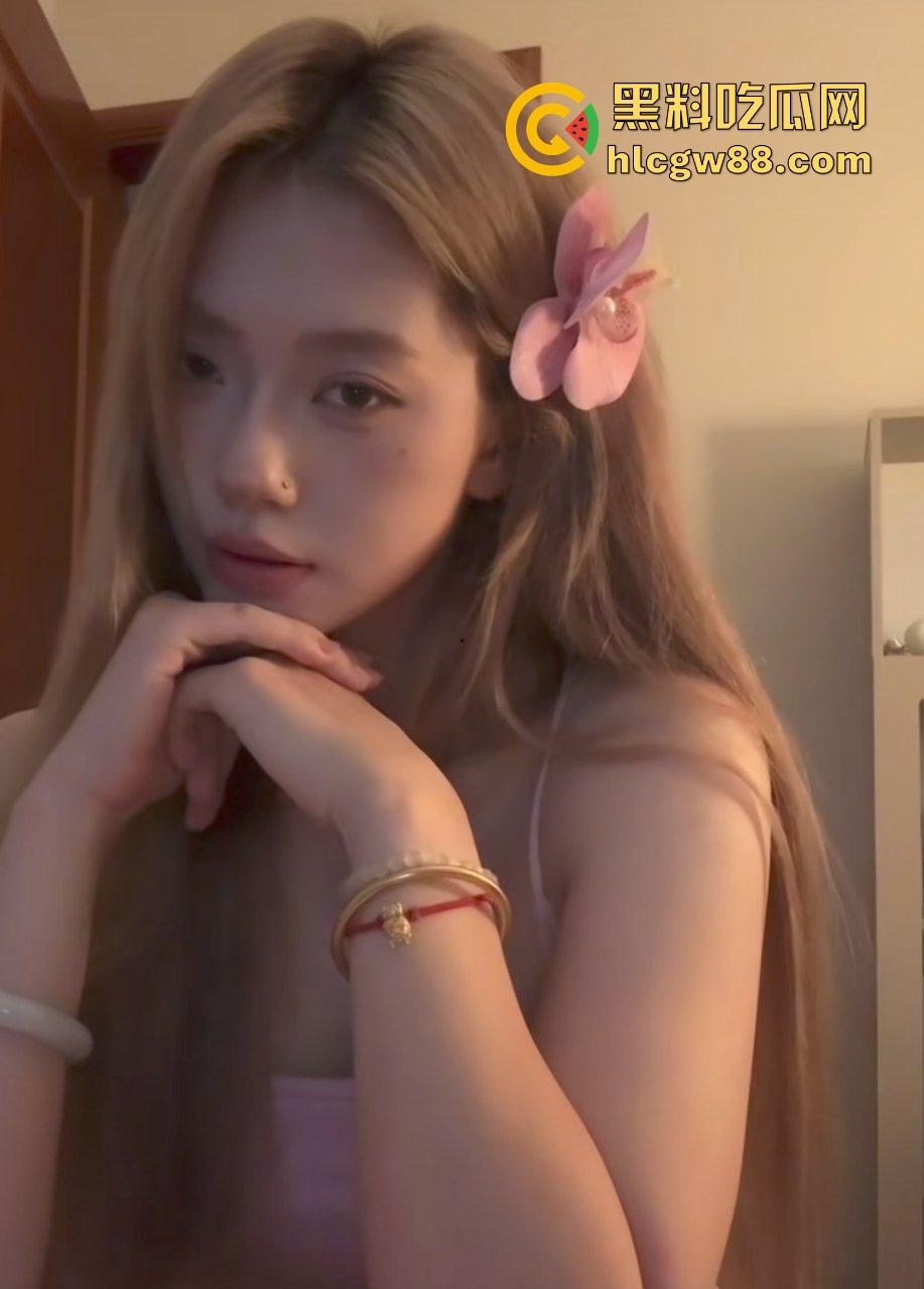 抖音纯欲反差女神化妆网红【我没瘦】私下约炮土豪哥酒店做爱，无套爆操内射后将视频曝光！-5