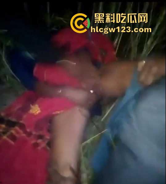 印度三哥真实强奸案视频流出 女子自爆患有艾滋病 逃过一截 几名强奸犯遗憾收手！-7