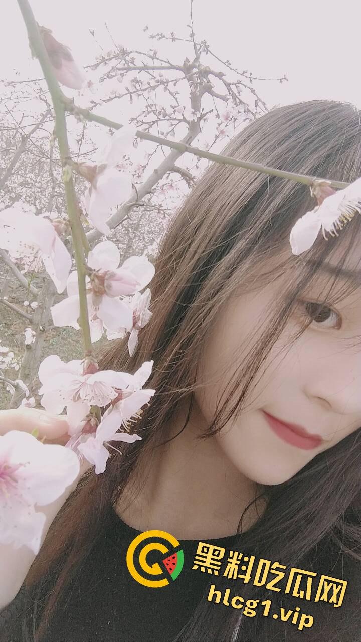 小姐姐与男友的激情视频流出!内射过程被绿帽男友分享给兄弟-1