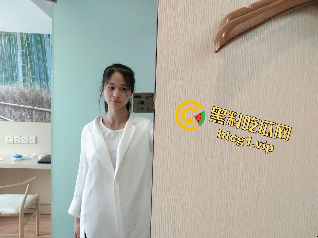 小姐姐与男友的激情视频流出!内射过程被绿帽男友分享给兄弟-3