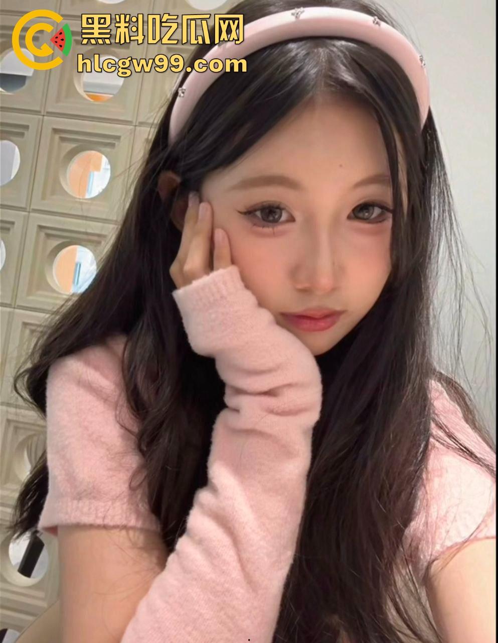 广东粉系JK小萝莉【田晶晶】黑丝大长腿配小皮鞋,男友撕破黑丝中出内射,这种贱狗带套都是对逼得不尊重!-2