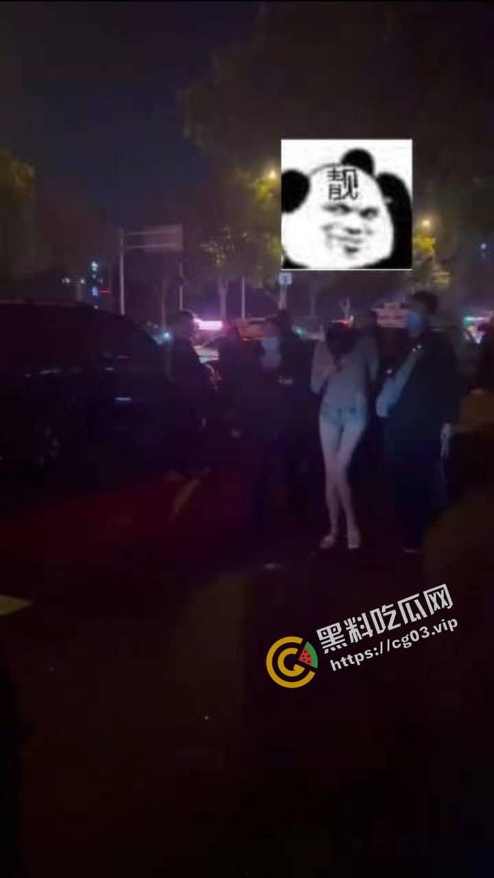 郑州风暴酒吧  因涉黄被查 拉走16大巴车的人-5