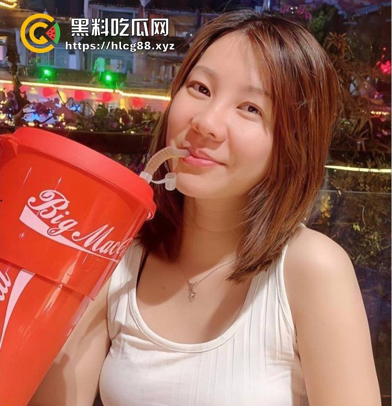 湖南巨乳骚妻 趁老公孩子不在家 和情人激情约炮 D罩杯大奶疯狂摇晃 全程高潮不断！-1