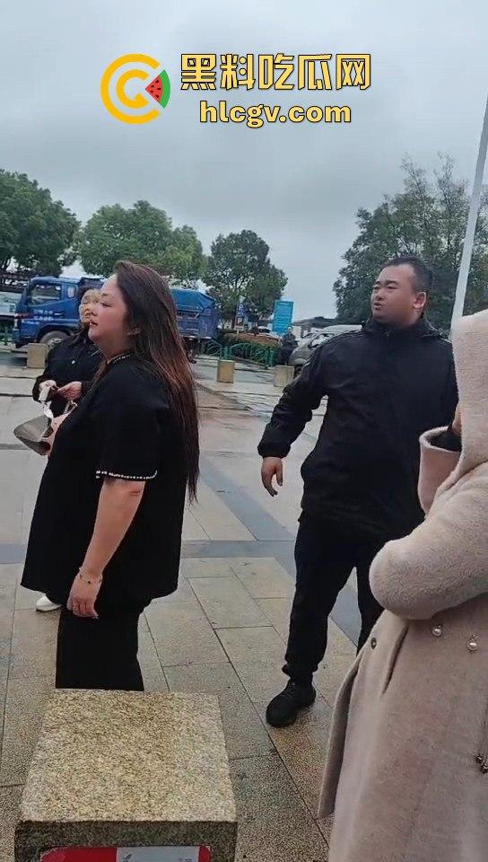 苏州张家港双山岛事件引发争议！四个小孩溺水，父母不救只等救援，网友怒批：自己孩子都不管？-8