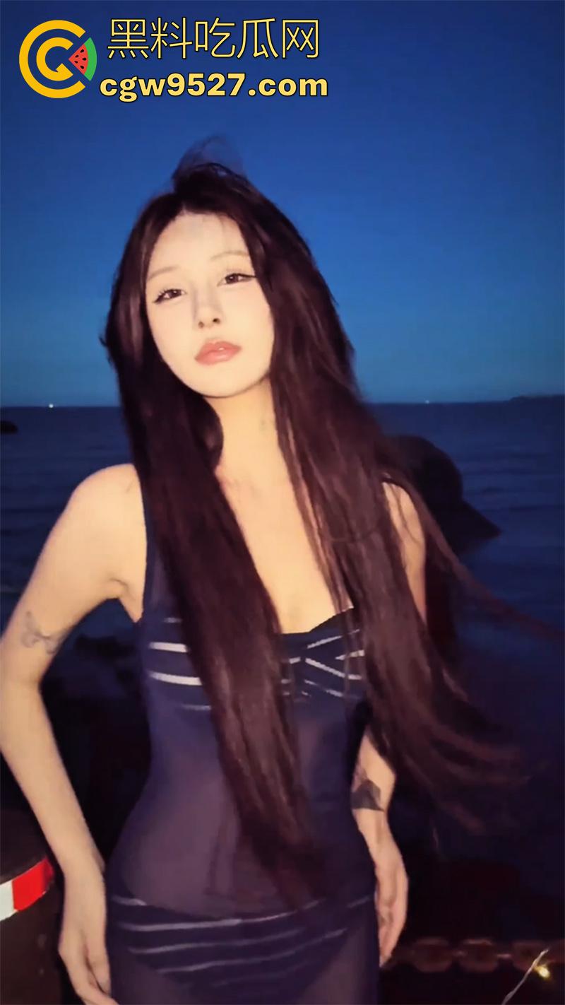 精盆反差婊【韩婧格】,红极一时的美女网红,曾经也是榜一大哥的母狗,线下大战视频被曝光!-1