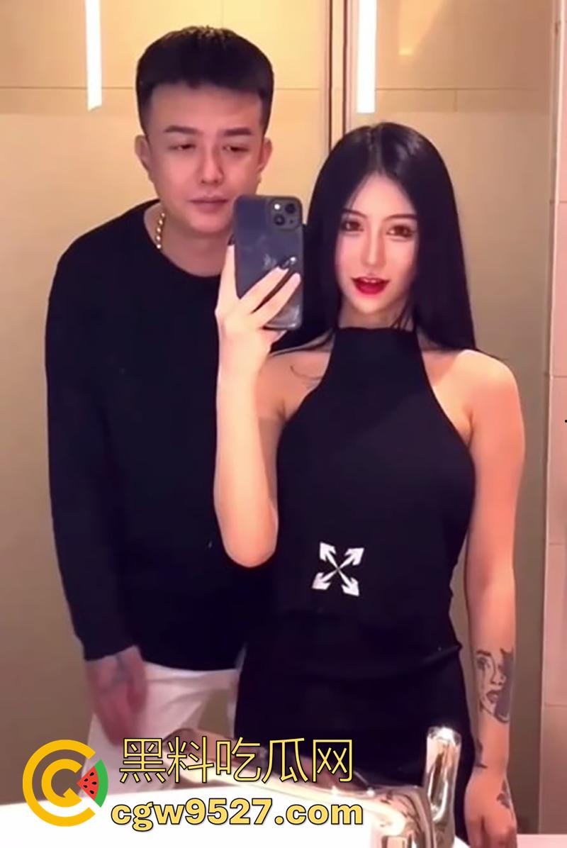 精盆反差婊【韩婧格】,红极一时的美女网红,曾经也是榜一大哥的母狗,线下大战视频被曝光!-5