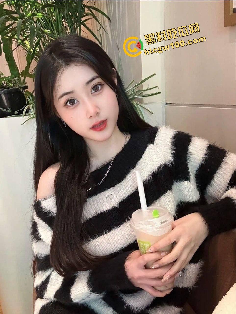 山西金融职业学院双马尾肉感母狗『曾灵嘉』给点好处就约炮而出 口交足交后操骚臀淫荡流出！独家曝光！-5