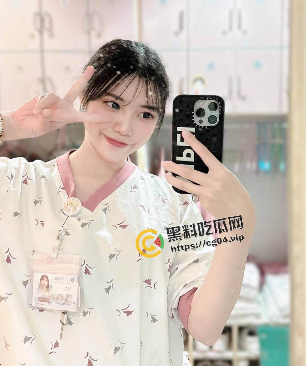 台湾内科护理【翊沛】 被曝光 被开发3洞 跟黑人3p 背着老公1v6 在医院帮病人打飞机视频流出-5