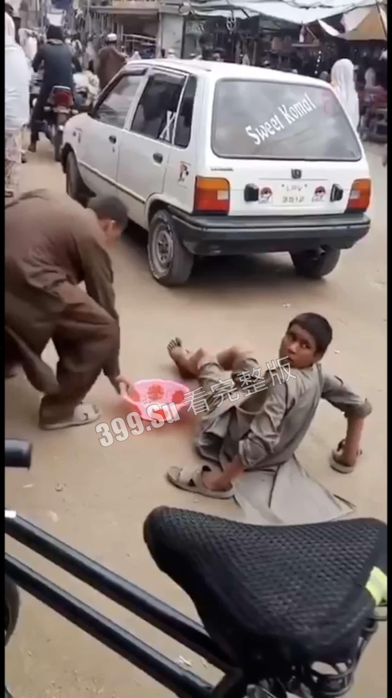 #猎奇 系列 人不能…至少不应该-1