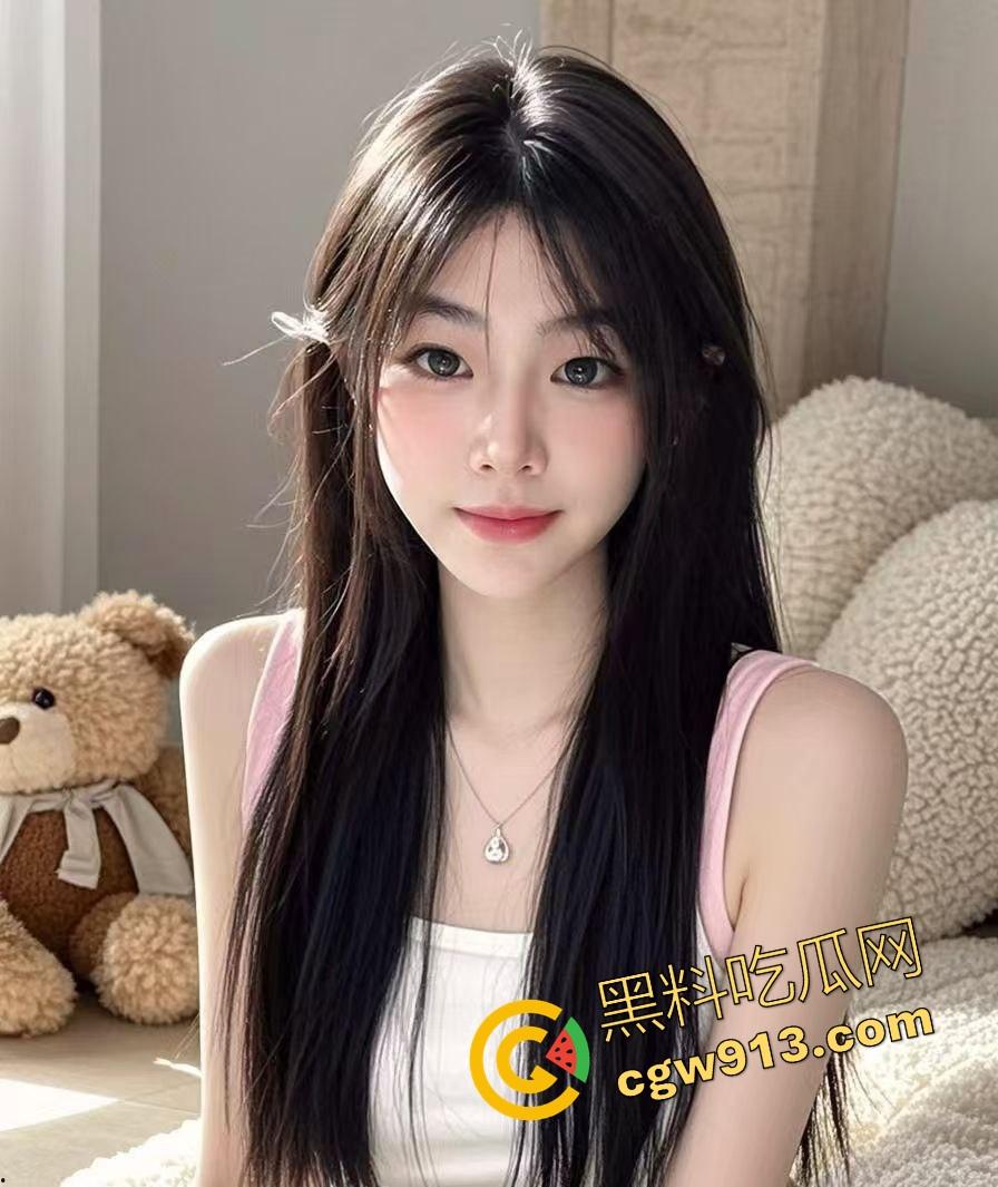 广州健身房私人教练【苏媚】骚得要命，被学员埋头猛舔蜜穴，吮吸得淫水直喷，呻吟声回荡整个房间！-1