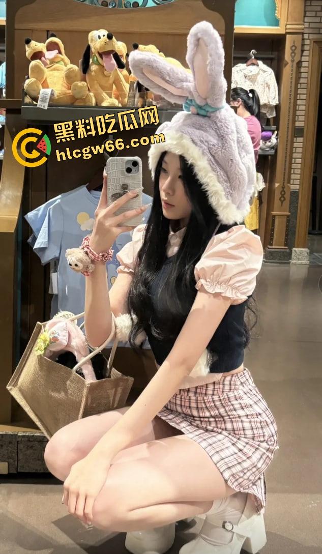 厦门高端伴游『关关』栽了，伴游新马泰日韩全亚洲飞，结果30秒榨精还敢嘲讽金主太快了！-11