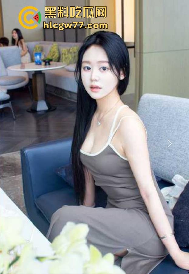 海角乱伦大神 我的姐姐和嫂子时间 姐夫被我灌多了 我在客厅把亲姐操到喷水 狠狠给他戴绿帽子!-3