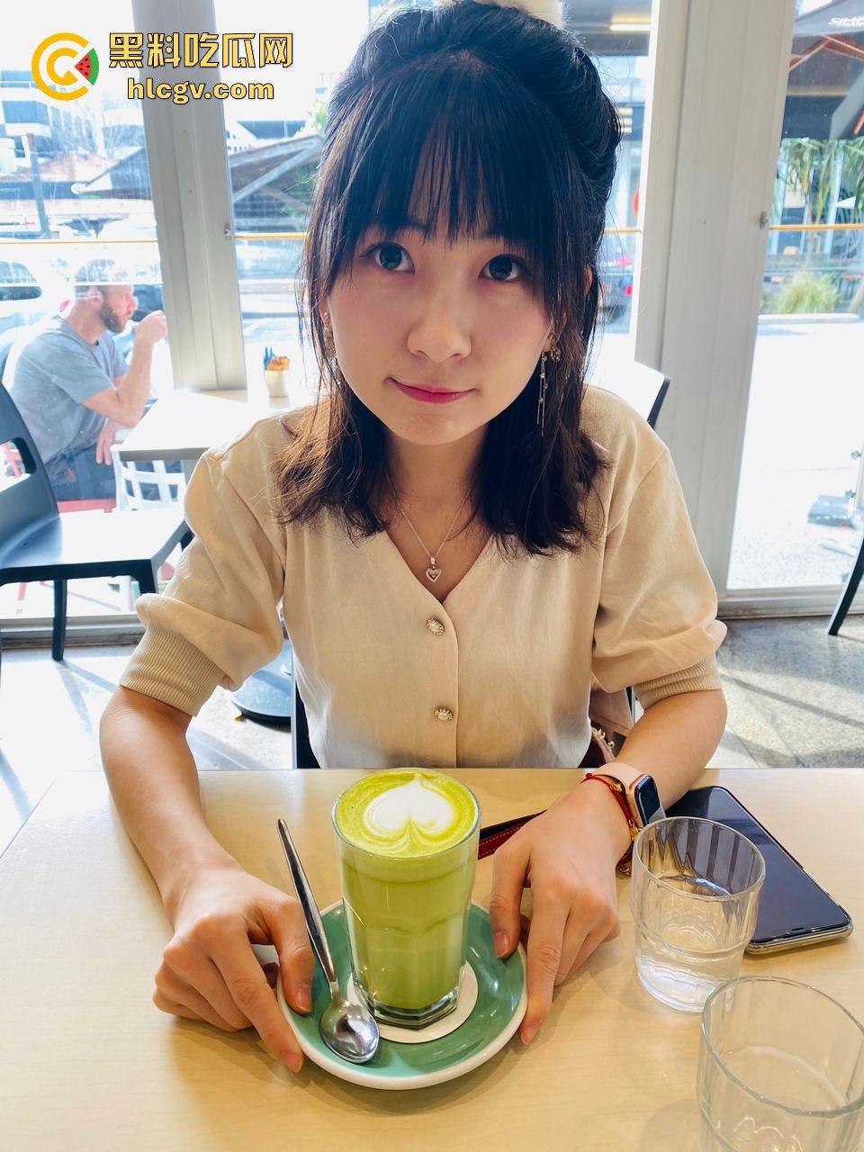 校花『李思思』娇小白虎视频外泄，青海艺术学院一夜爆红！淫像销魂这实力直接进传媒了吧？-1