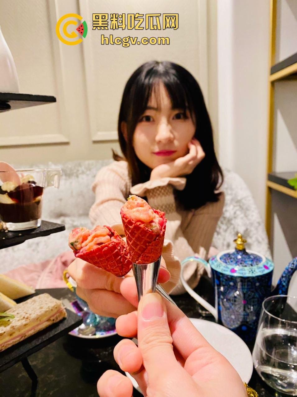 校花『李思思』娇小白虎视频外泄，青海艺术学院一夜爆红！淫像销魂这实力直接进传媒了吧？-5