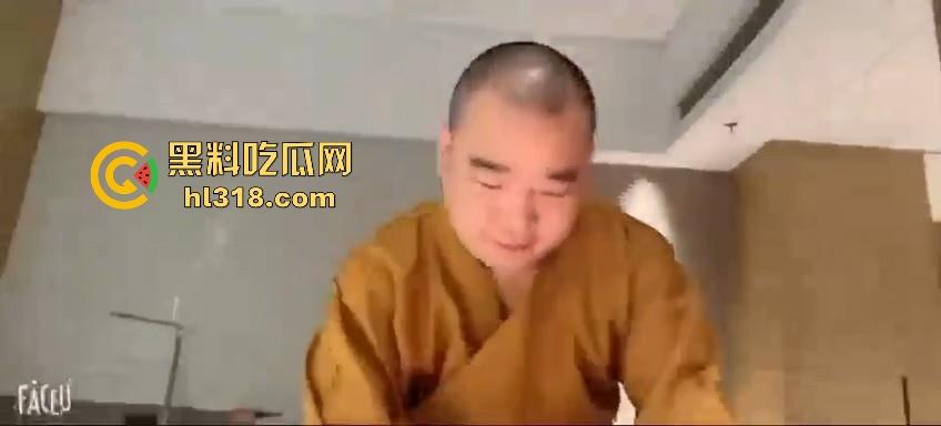 佛组佛渡天下,慈悲为怀,大师就拿下体给你开个光,保你以后出入通畅,细水长流,阿弥陀佛!-3