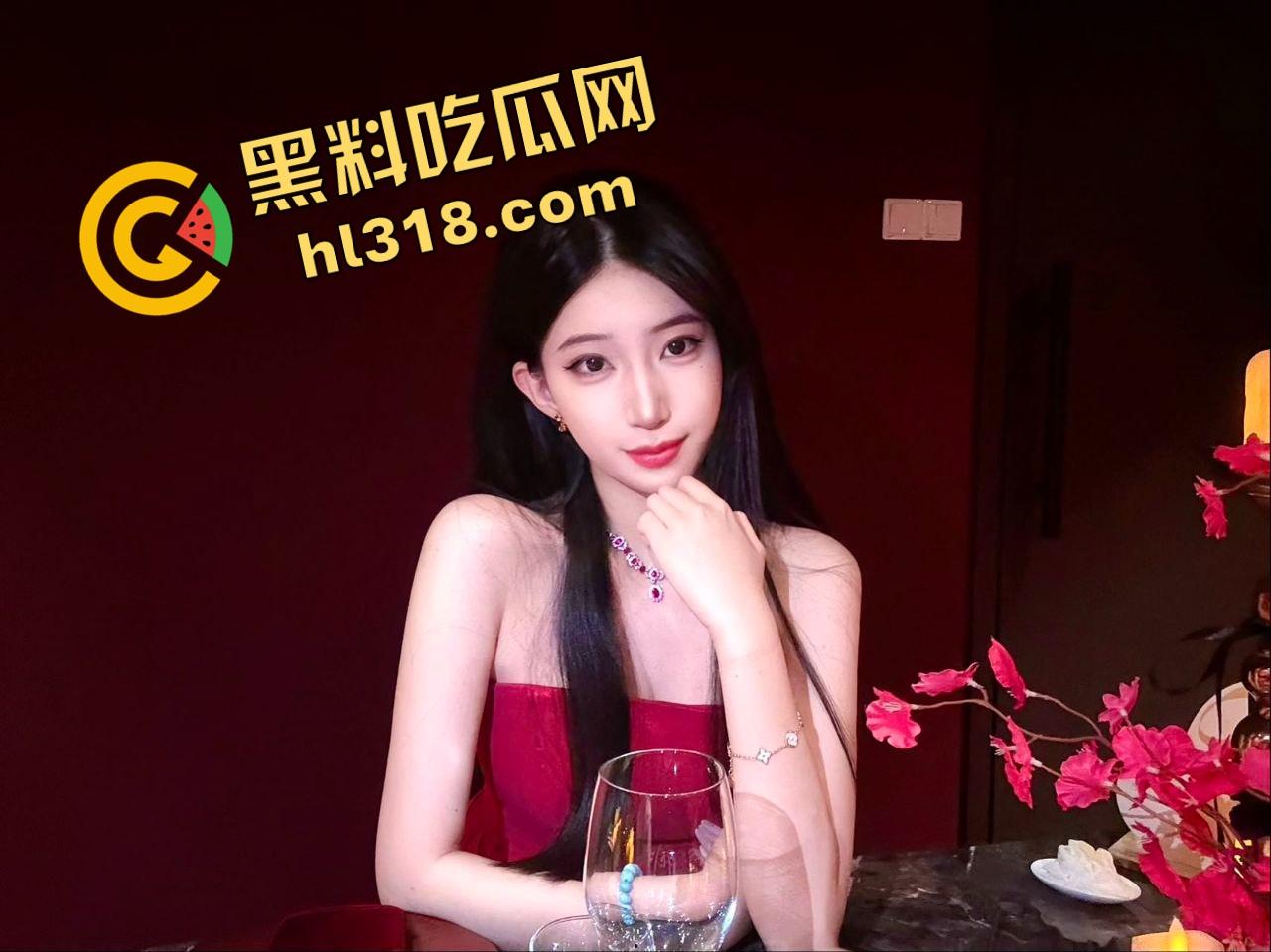 海角社区爆料隔壁小嫂子少妇太会玩了,打着借酱油的名义跑来,结果被我操到腿软口爆!-8