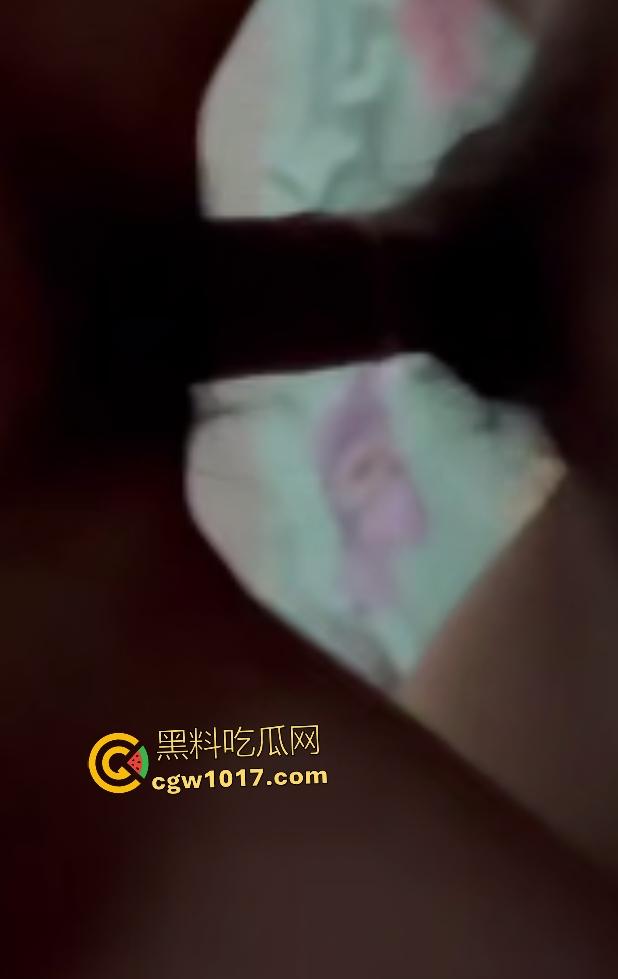 河北女大学生【林雪瑶】女神沉沦传教士,翘臀指交湿逼后男友压床狂操,双腿夹紧高潮颤抖,颜射糊满俏脸!-2