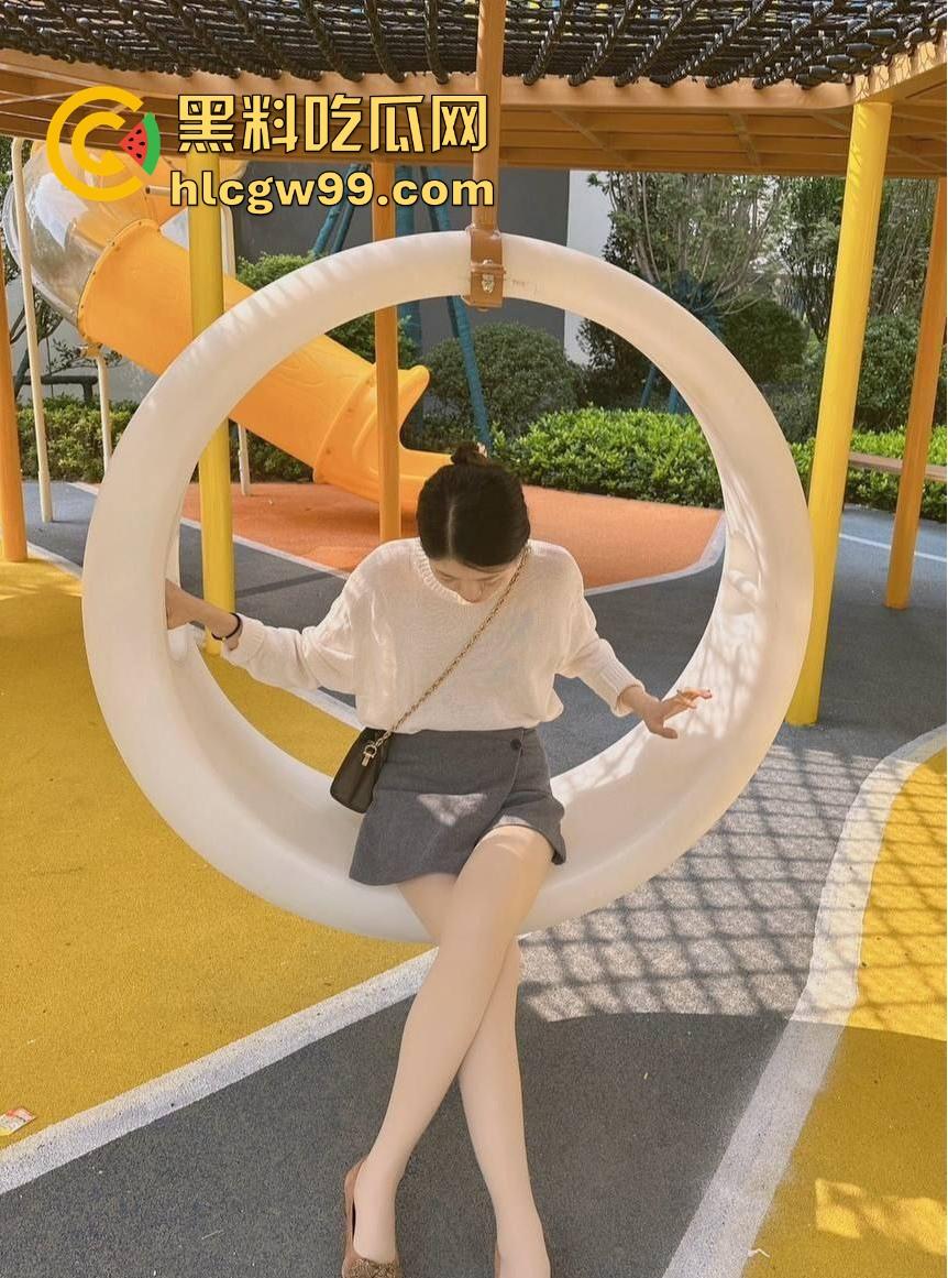 小编推荐！湖南长沙反差御姐【刘依依】 社交软件撩骚约炮视频裸聊，隔着镜头都阻挡不了的骚劲。-1