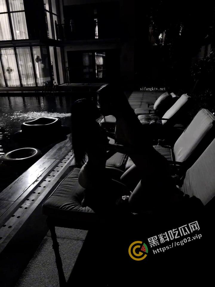 秀人网极品女神嫩模 阿姣 颜值身材天花板 全裸开豪车+姐妹双人互吃奶头 白虎骚逼诱惑十足 付费私拍流出-4