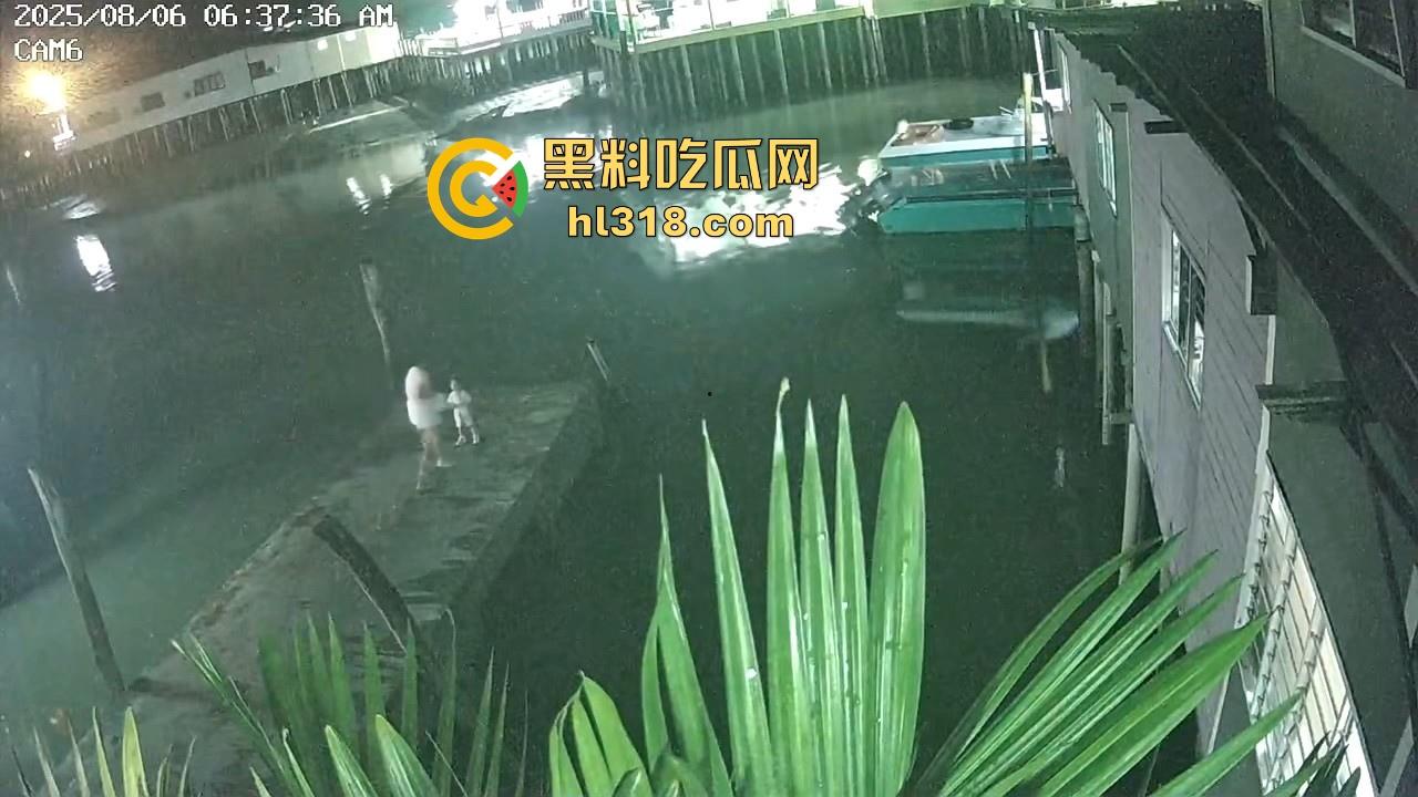 马来西亚母携女跳海轻生,疑似家庭纠纷和争夺抚养权问题,这女真狠啊,自己想不开还带上自己女儿!-2