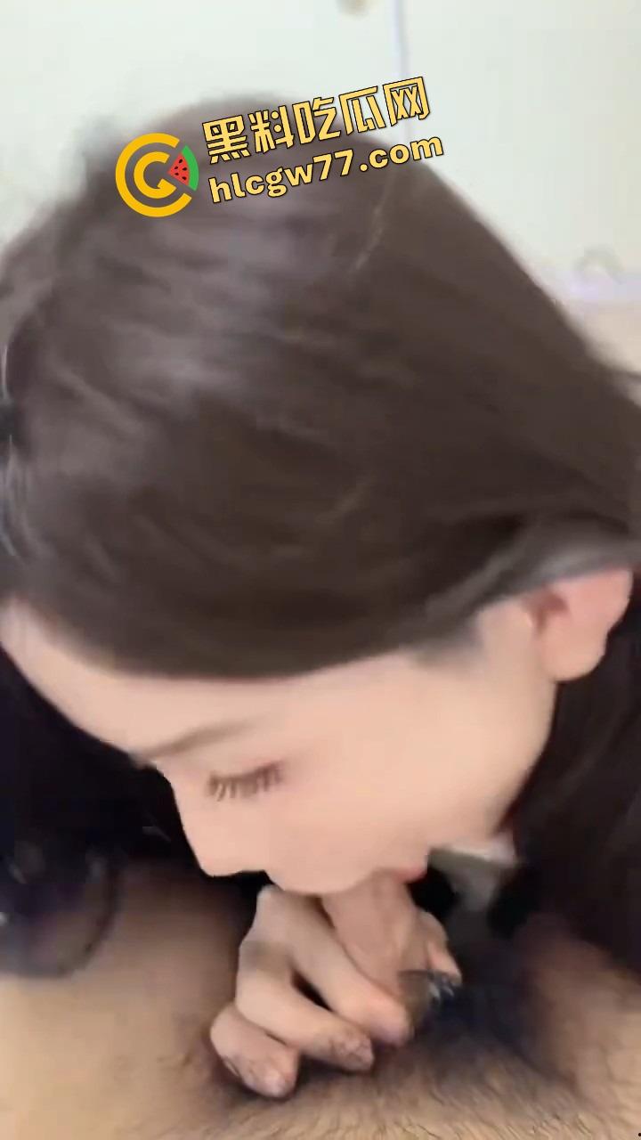 好看的TS就是狠，勾引直男回家龟头责上头，口一含射精带尿双管齐下，喷了个正着！-15