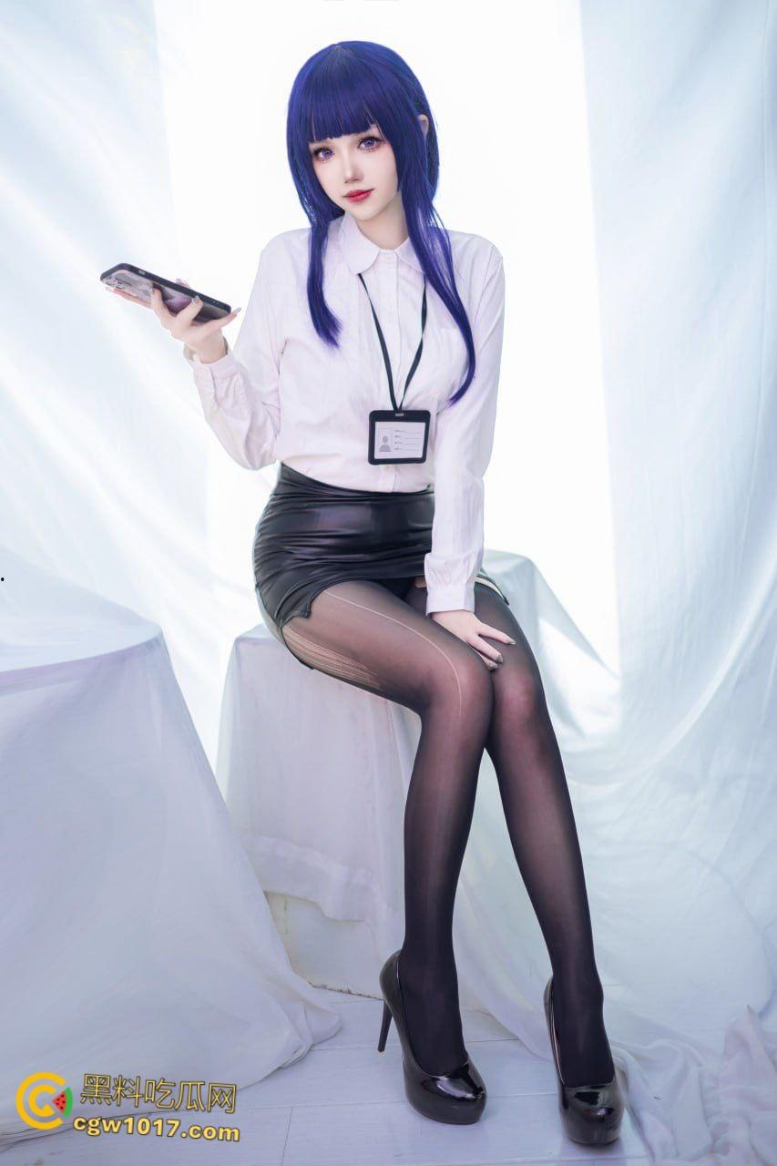 顶级福利姬【雪晴Astra】，透明体操服自拍福利，黏滑湿身紧贴白嫩酮体，丁字裤勒进粉穴，Q弹翘臀极致诱惑 ！-1