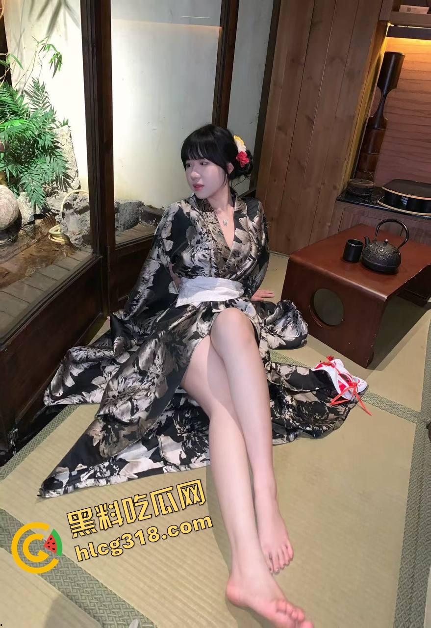 少妇大战硬不起来的弹力牛子,全程像在玩充气面条,玩了一整晚愣是没插进去,橡胶果实附体也太离谱了!-3