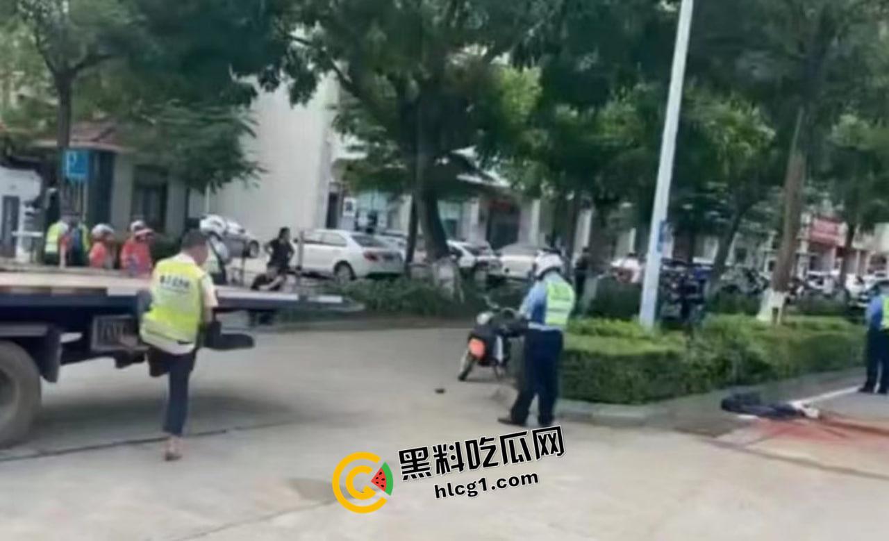 小米SU7首场惨案!一死三伤 疑似刹车失控 难道要变成中国版特斯拉 现场视频流出-5