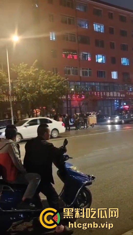 阜新县七楼家庭大战升级！夫妻吵架引发惊天爆炸，整栋楼人心惶惶！-6