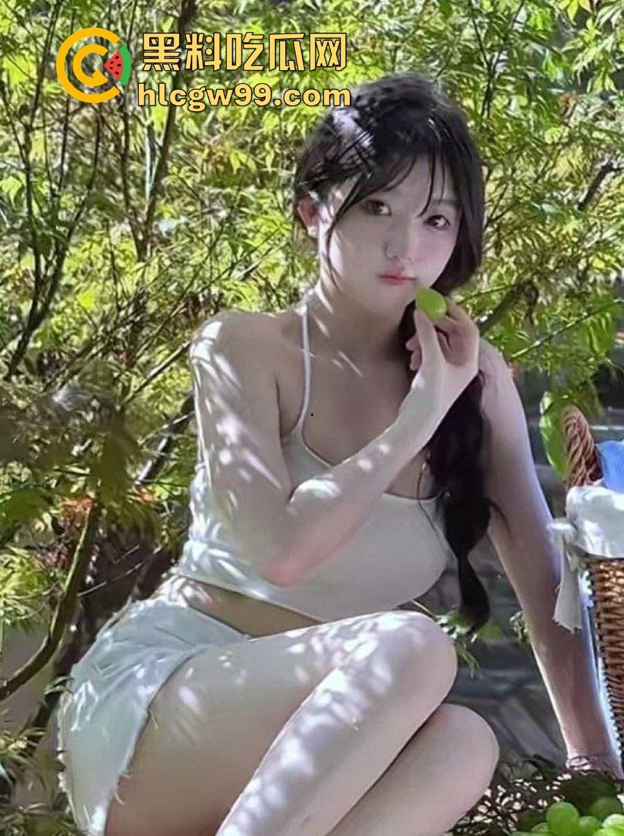 07年臭逼【贾雅婷】性病公主光辉历史!百人斩战绩惊人,群P成瘾避雷警告,杭州男模请自备10个套!-1