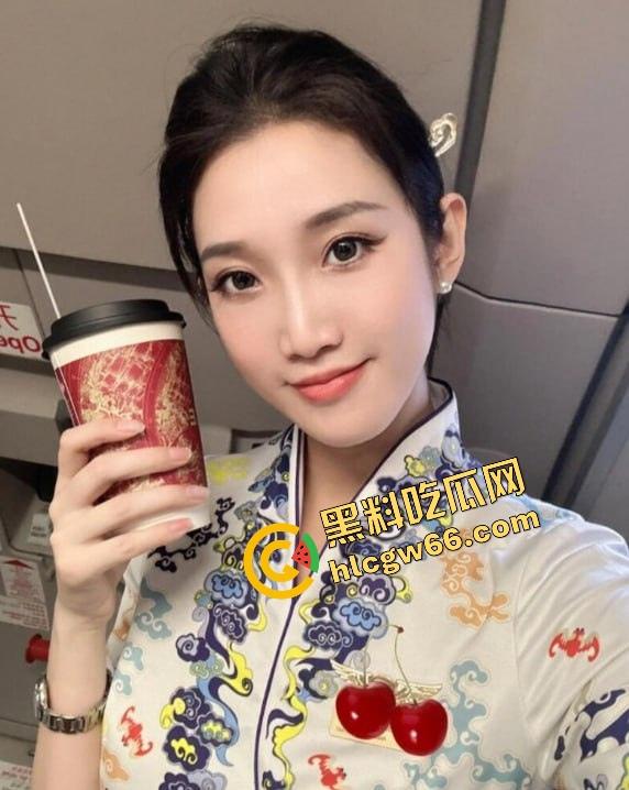 海航空乘【雨晴】172cm极品空姐下海变肉体绝品,黑丝长腿、天使脸庞换来床上蜜桃臀狂野榨精!-6